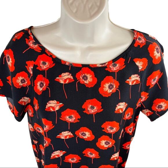 CAbi Flanders Poppy Split Back Top in Fiery Red and Black Style 3251 Size XS - Picture 3 of 9